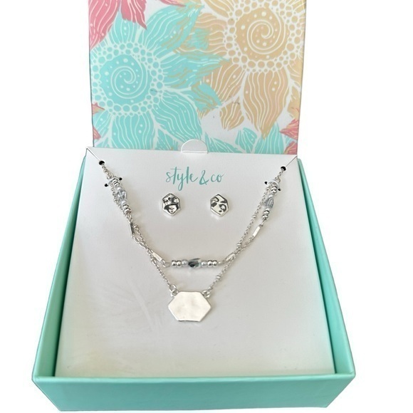 Style Co Hammered Silver Tone Chain Pendant Necklace And Earrings Box 15$